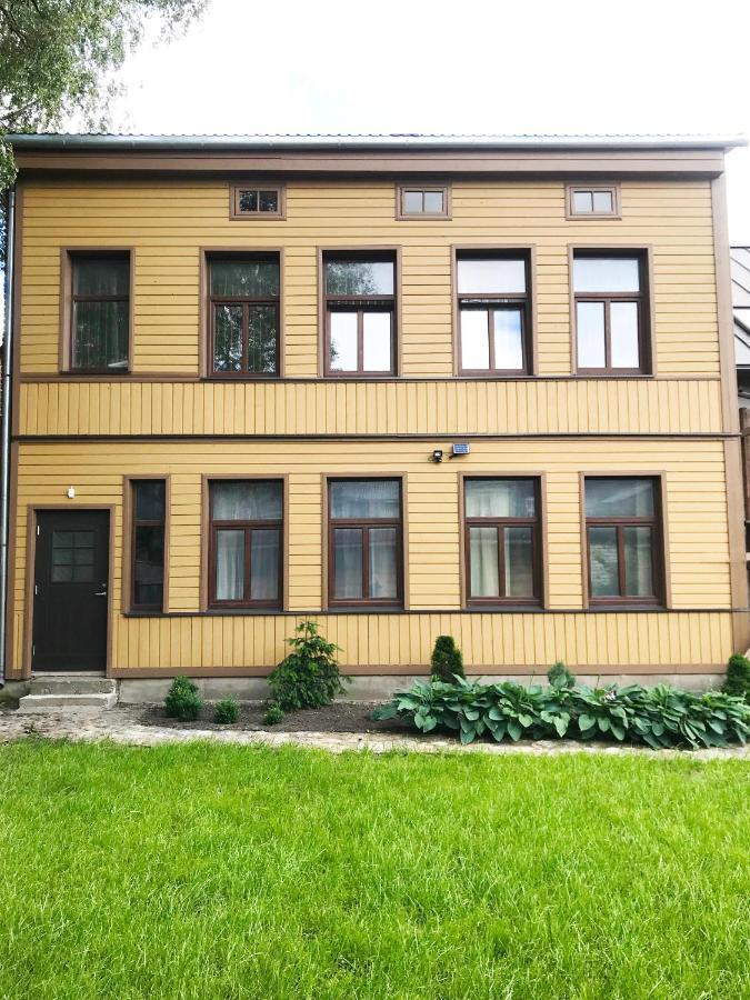 Apartamenti Starp Krastiem Liepāja Exterior foto